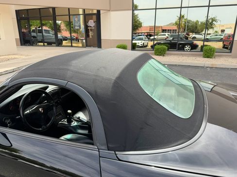 Used 2001 Porsche Boxster RWD image 20