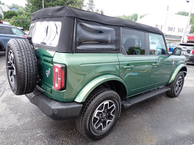 Used 2023 Ford Bronco Outer Banks AWD/4WD image 6