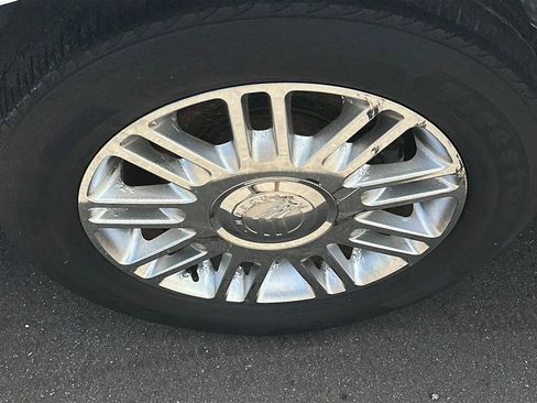 Used 2009 Mercury Grand Marquis LS RWD image 18