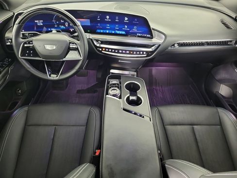 Used 2024 Cadillac Lyriq Luxury RWD image 15