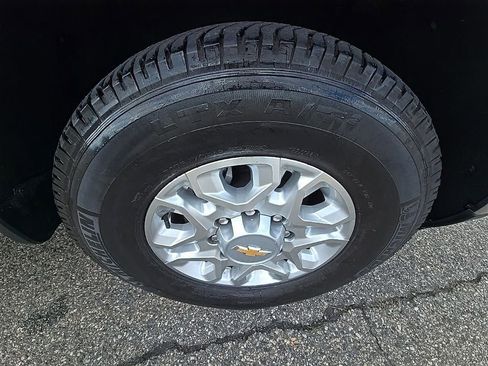 Used 2024 Chevrolet Silverado 2500 LT w/ Convenience Package image 73