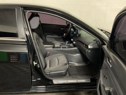 Used 2020 Nissan Altima 2.5 S FWD image 35