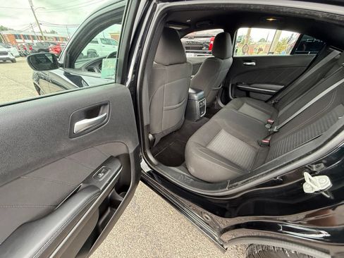 Used 2023 Dodge Charger SXT RWD image 21