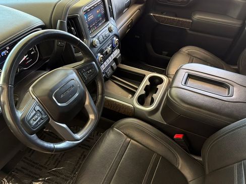 Used 2022 GMC Sierra 2500 Denali w/ Denali Ultimate Package AWD/4WD image 9