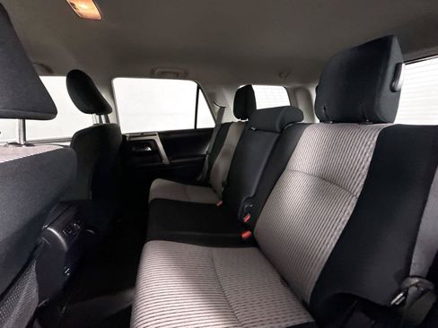 Used 2017 Toyota 4Runner SR5 AWD/4WD image 27
