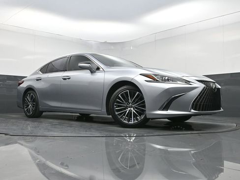 Used 2022 Lexus ES 350 w/ Premium Package image 25