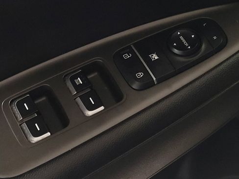 Used 2020 Kia Optima LX image 27