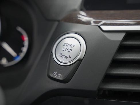 Used 2021 BMW X3 sDrive30i w/ Convenience Package image 17