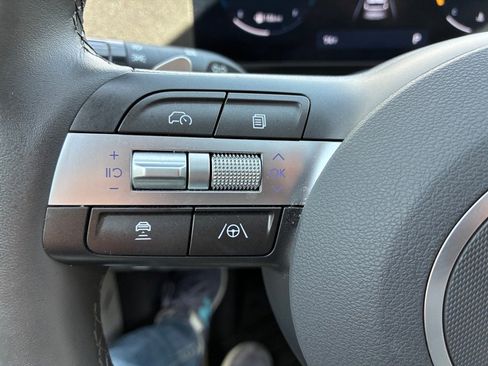 Used 2024 Hyundai Kona Limited AWD/4WD image 21