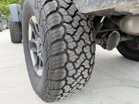 Used 2015 Jeep Wrangler Unlimited Sport w/ Connectivity Group AWD/4WD image 16
