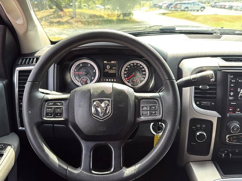 Used 2018 RAM 2500 SLT w/ Off Road Package AWD/4WD image 13