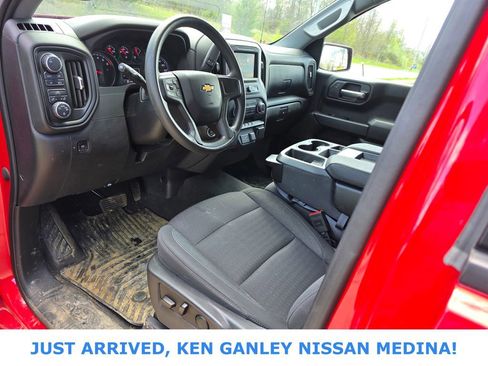 Used 2023 Chevrolet Silverado 1500 Custom image 10
