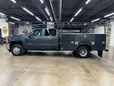 Used 2019 Chevrolet Silverado 3500 W/T w/ WT Convenience Package AWD/4WD image 4