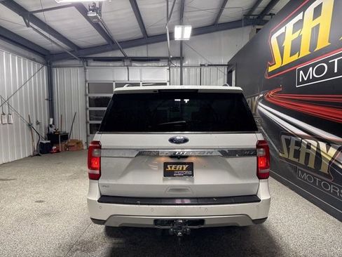 Used 2020 Ford Expedition Max XLT w/ Equipment Group 202A image 18