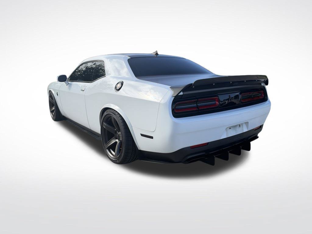 Used 2017 Dodge Challenger SRT Hellcat RWD image 6