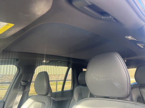 Used 2019 Volvo XC90 T5 R-Design w/ Advanced Package image 11