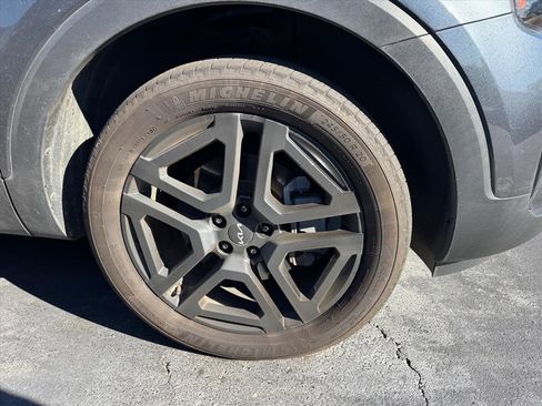 Used 2024 Kia Telluride SX X-Line image 2