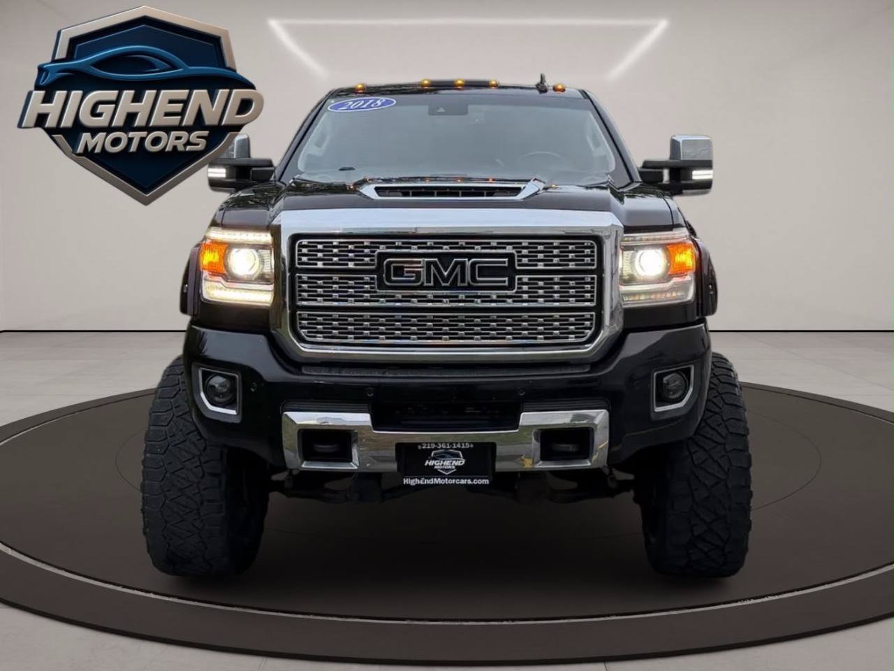 Used 2018 GMC Sierra 2500 Denali w/ Suspension Package, Off-Road AWD/4WD image 9