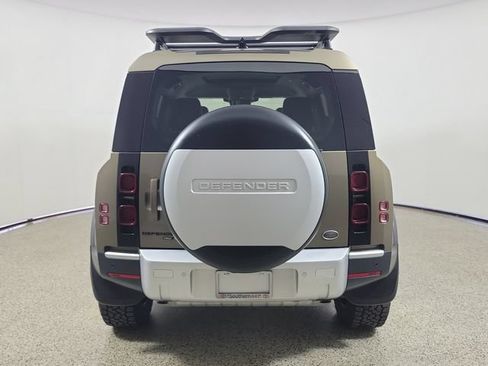 Used 2020 Land Rover Defender 110 SE AWD/4WD image 6