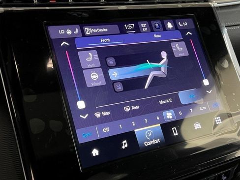 New 2025 Jeep Grand Cherokee L Altitude image 22