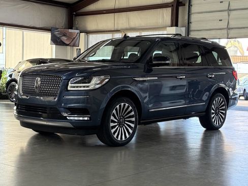 Used 2019 Lincoln Navigator Reserve image 6