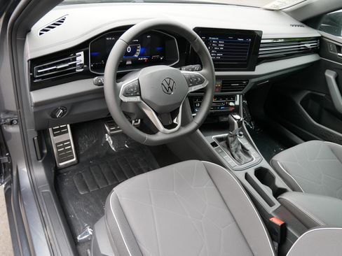 New 2025 Volkswagen Jetta Sport image 7