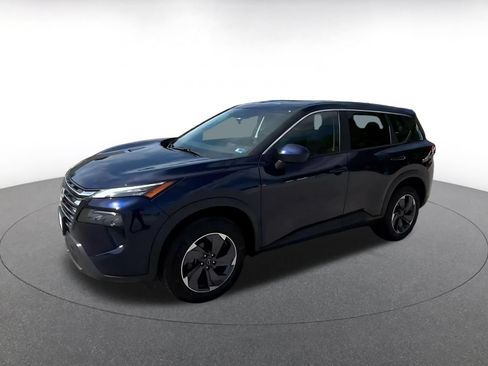 Used 2025 Nissan Rogue SV FWD image 8