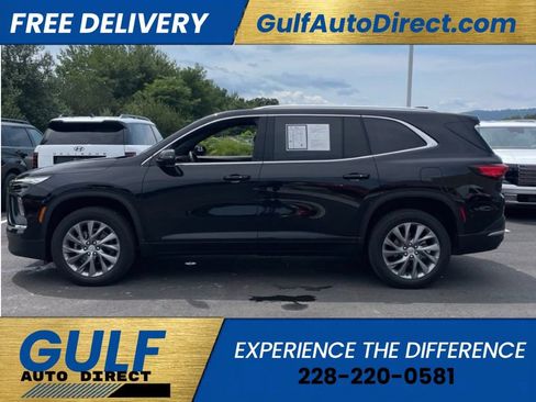 Used 2025 Buick Enclave Preferred FWD image 2