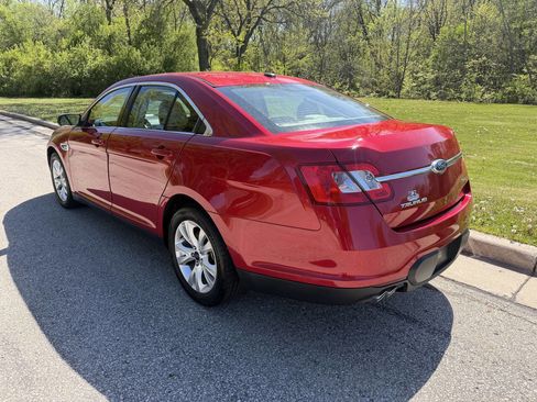Used 2011 Ford Taurus SEL FWD image 3