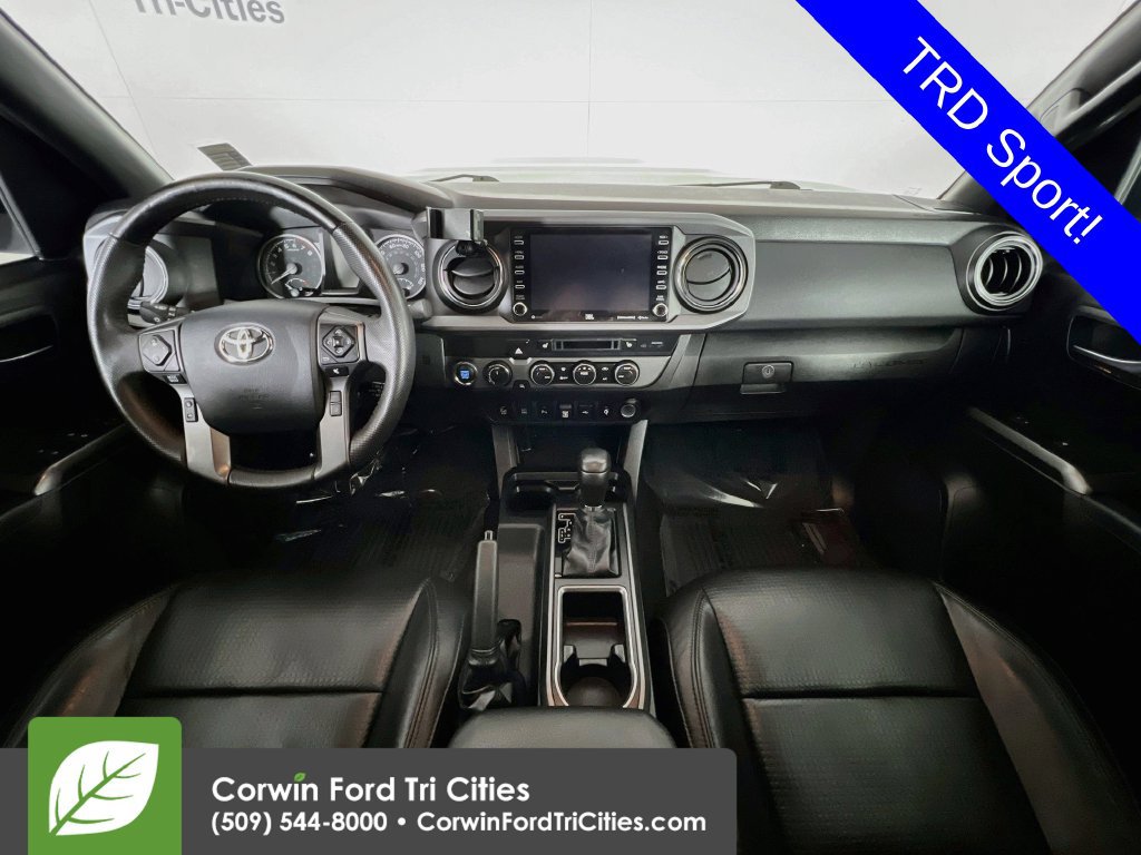 Used 2020 Toyota Tacoma TRD Sport w/ TRD Premium Sport Package AWD/4WD image 6