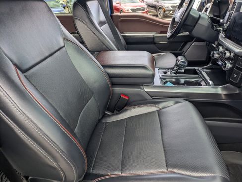 Used 2023 Ford F150 Lariat AWD/4WD image 11