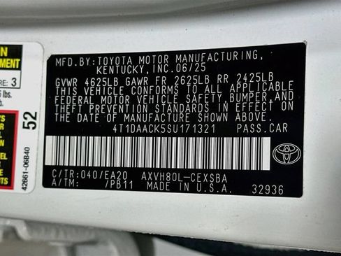 Used 2025 Toyota Camry SE w/ Multimedia Upgrade Package FWD image 26