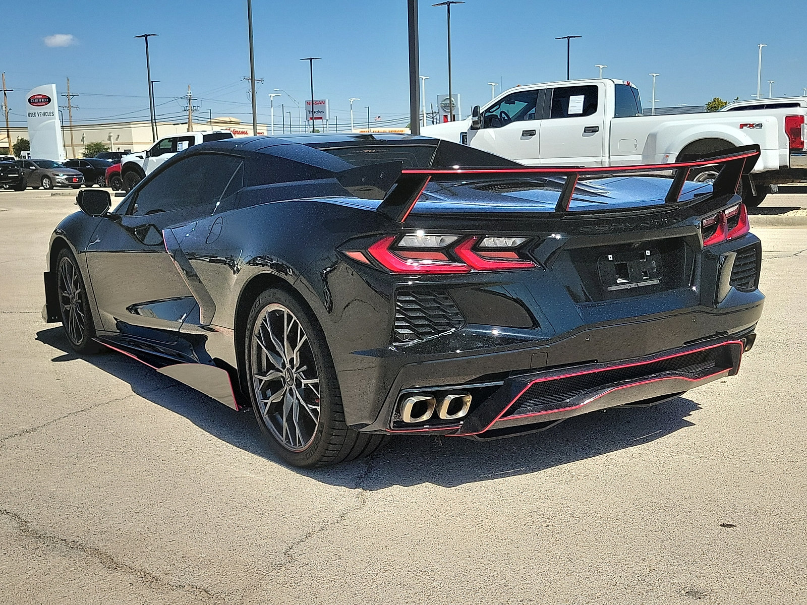 Used 2023 Chevrolet Corvette Stingray Premium Conv w/ Z51 Performance Package RWD image 3