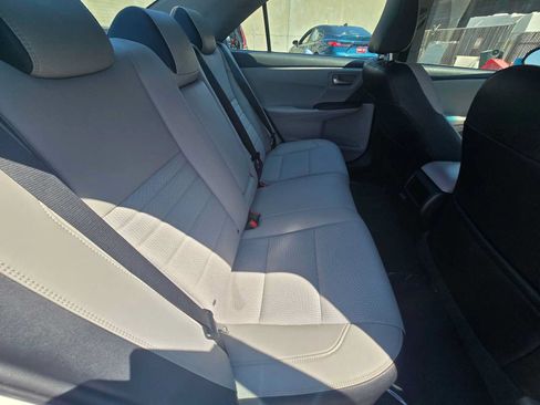 Used 2016 Toyota Camry SE FWD image 12