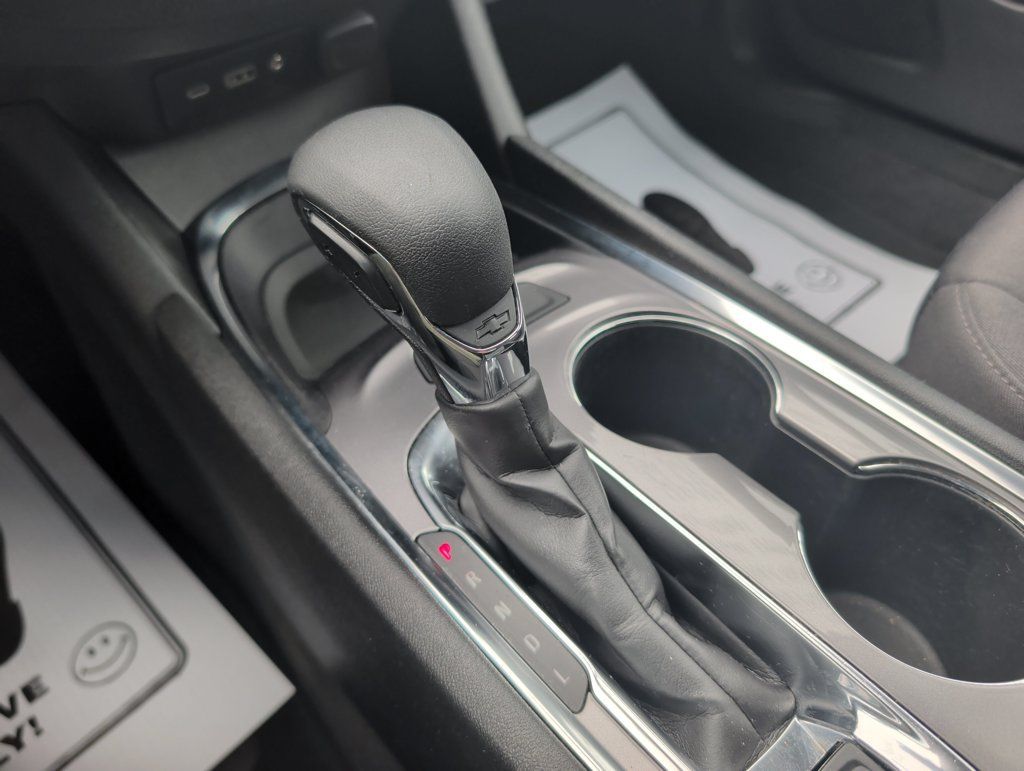 Used 2023 Chevrolet Malibu LT FWD image 15