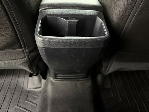 Used 2017 Toyota Tacoma TRD Off-Road w/ Tow Package (A/T) image 32