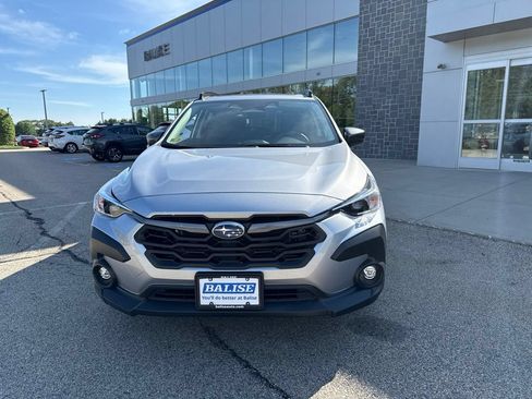 Used 2025 Subaru Crosstrek 2.5i Premium AWD/4WD image 8