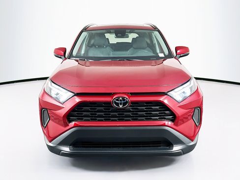 Used 2025 Toyota RAV4 XLE w/ Convenience Package FWD image 2