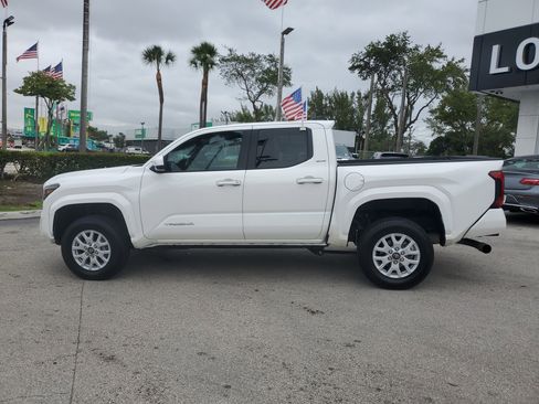 Used 2024 Toyota Tacoma SR5 image 8