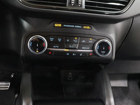 Used 2024 Ford Escape ST-Line AWD/4WD image 9