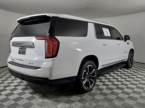 Used 2023 GMC Yukon XL SLT w/ SLT Premium Package RWD image 4