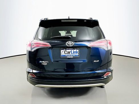 Used 2018 Toyota RAV4 XLE image 7