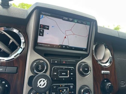 Used 2015 Ford F250 Lariat w/ Lariat Ultimate Package AWD/4WD image 33