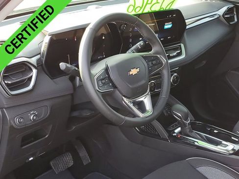 Certified 2025 Chevrolet TrailBlazer LT w/ Convenience Package image 11