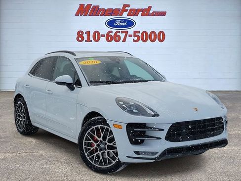 Used 2018 Porsche Macan Turbo image 2