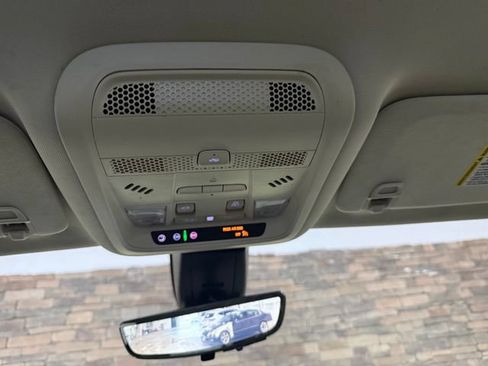 Used 2020 Cadillac XT6 Premium Luxury FWD image 25