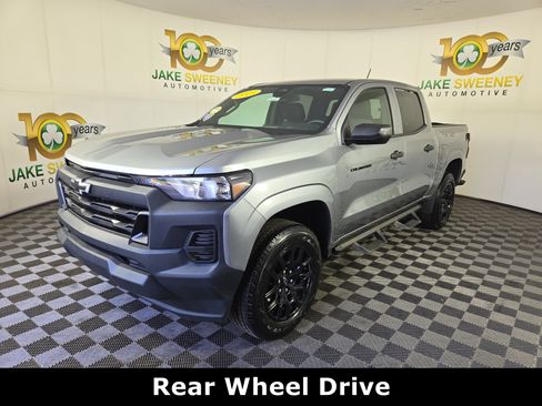 Certified 2025 Chevrolet Colorado W/T w/ WT Custom Package RWD image 3