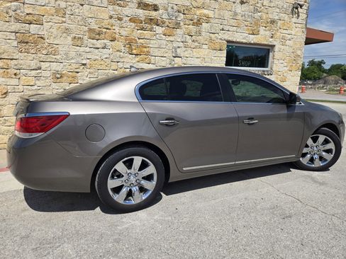 Used 2011 Buick LaCrosse CXL w/ Driver Confidence Package FWD image 18