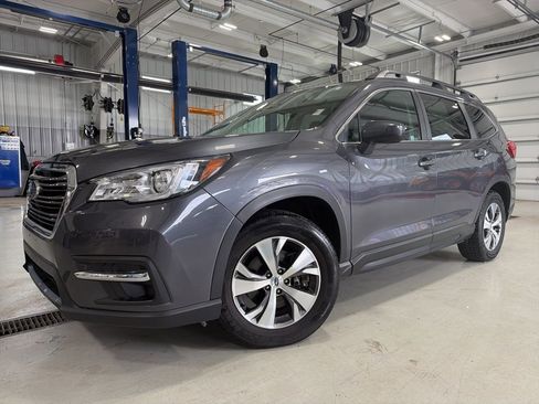 Used 2022 Subaru Ascent Premium w/ Convenience Package AWD/4WD image 1