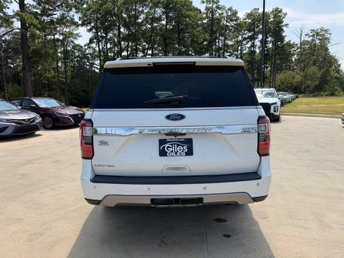 Used 2021 Ford Expedition Max Limited RWD image 4